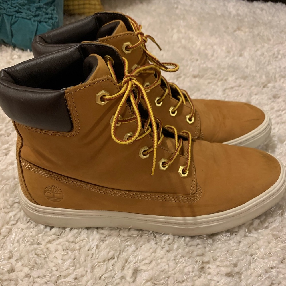 Timberlands! - Picture 5 of 8